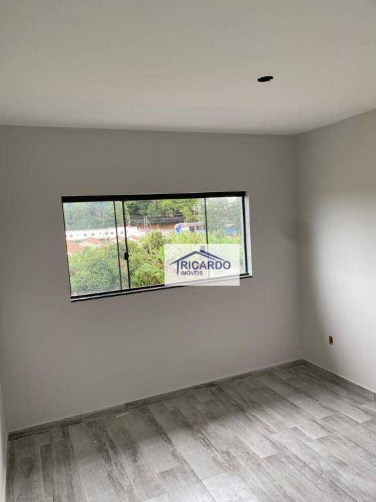 Casa à venda com 3 quartos, 90m² - Foto 9
