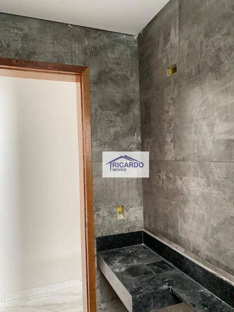 Casa à venda com 3 quartos, 90m² - Foto 4