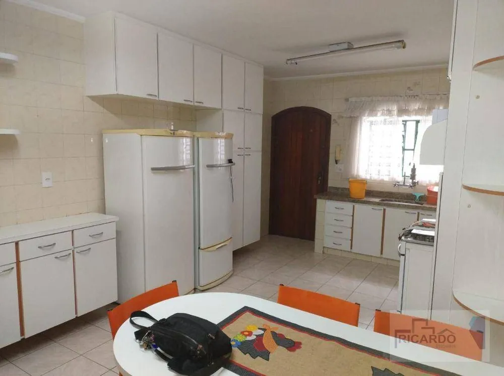 Sobrado, 4 quartos, 364 m² - Foto 1