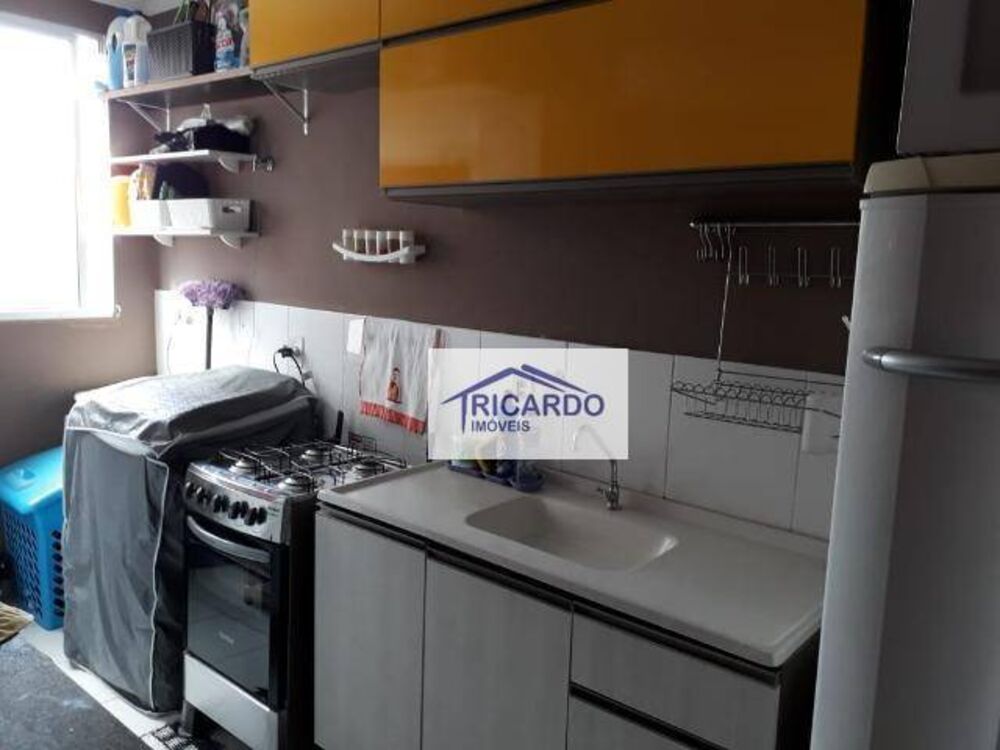 Apartamento à venda com 2 quartos, 48m² - Foto 2