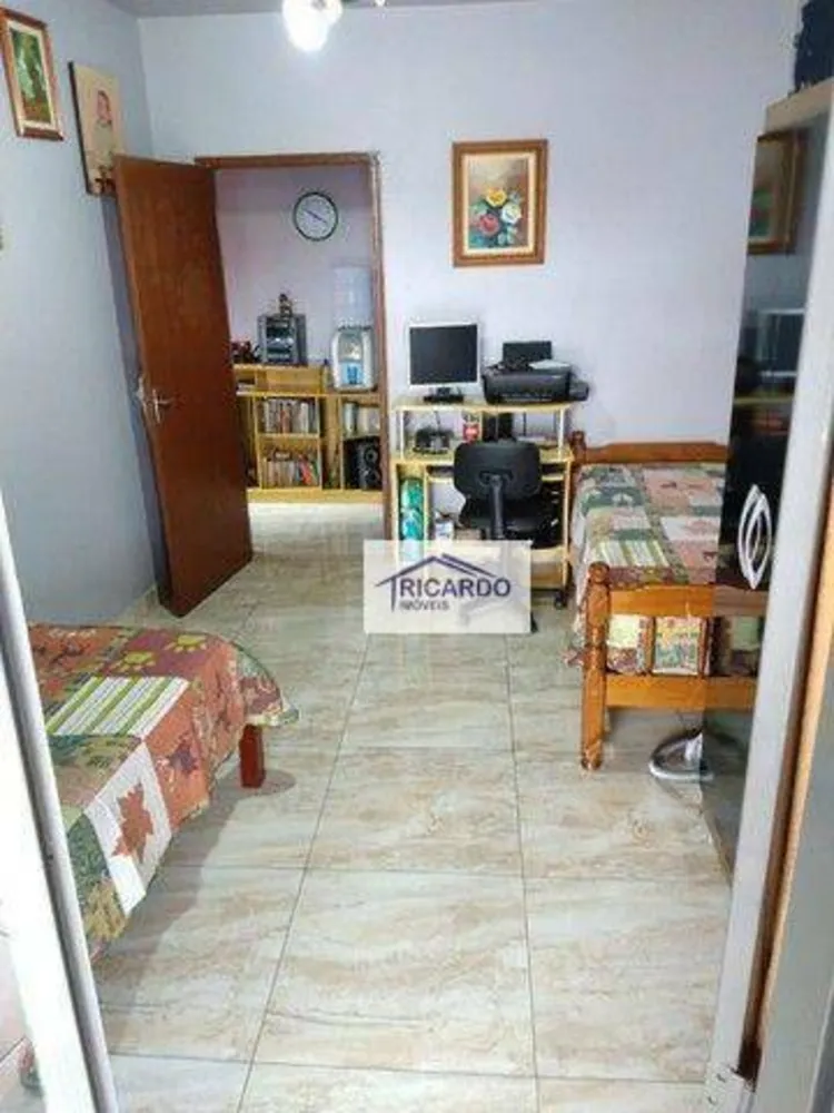 Sobrado, 3 quartos, 254 m² - Foto 4