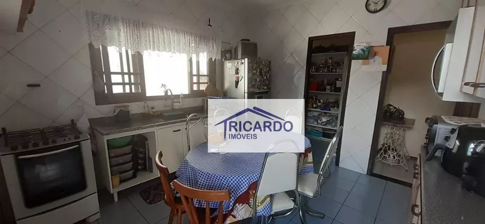 Sobrado à venda com 3 quartos, 154m² - Foto 11