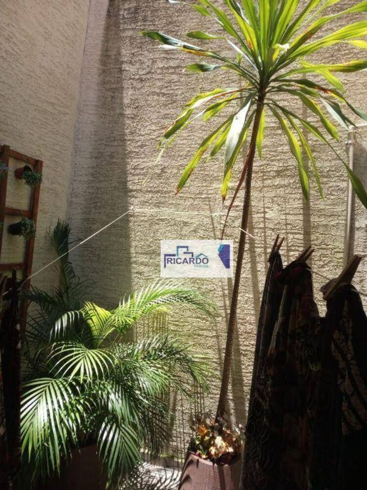 Sobrado, 2 quartos, 350 m² - Foto 4