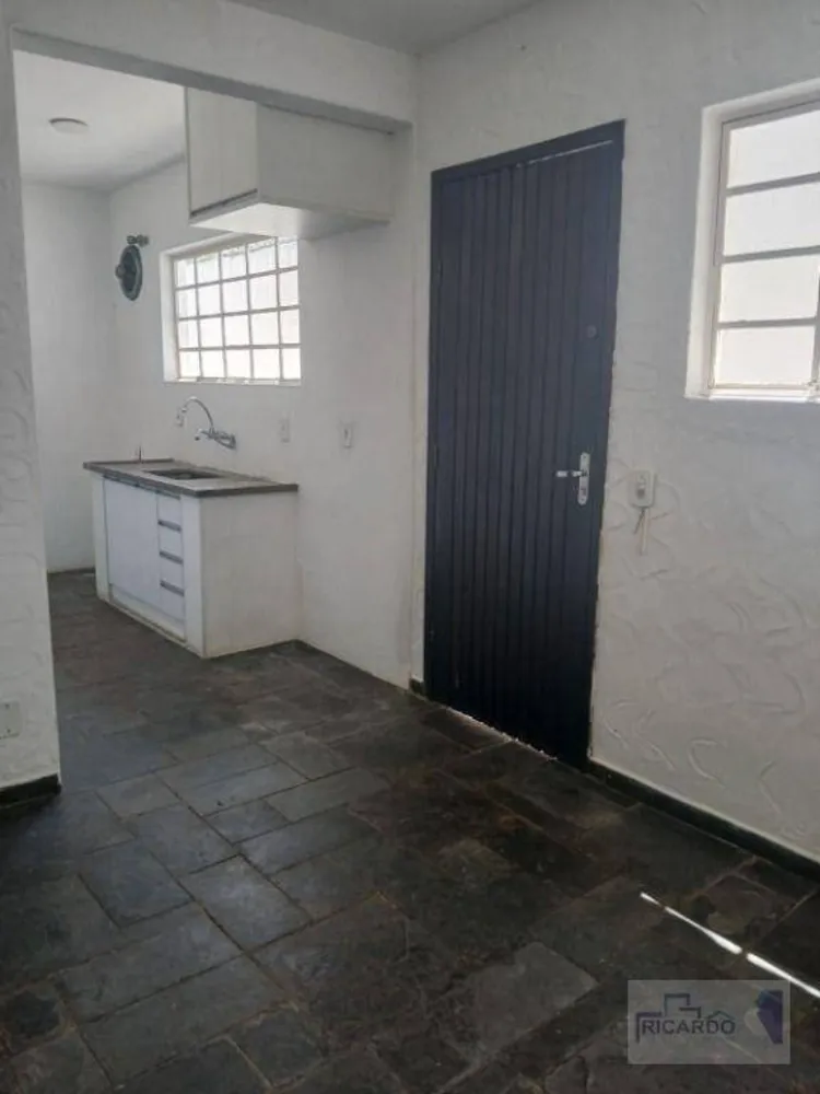 Casa, 4 quartos, 350 m² - Foto 1