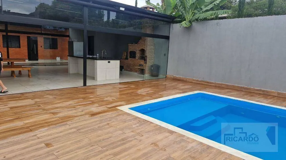 Chácara, 3 quartos, 800 m² - Foto 1