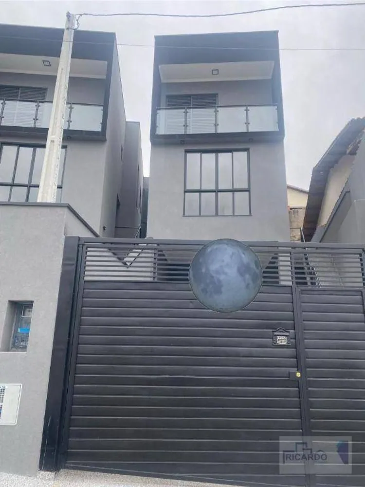 Sobrado, 3 quartos, 180 m² - Foto 1