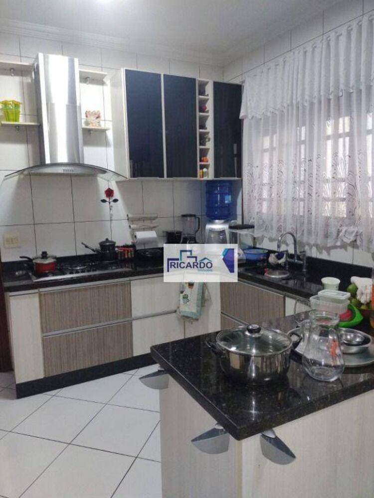 Sobrado, 3 quartos, 132 m² - Foto 2