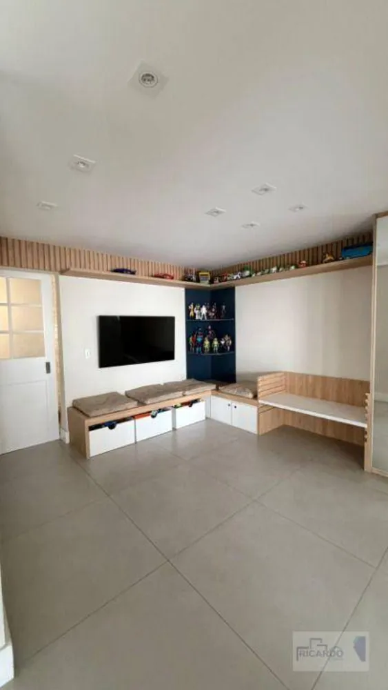 Apartamento, 3 quartos, 182 m² - Foto 3