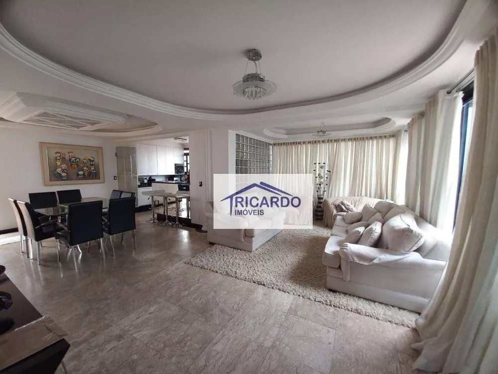 Sobrado, 3 quartos, 452 m² - Foto 1