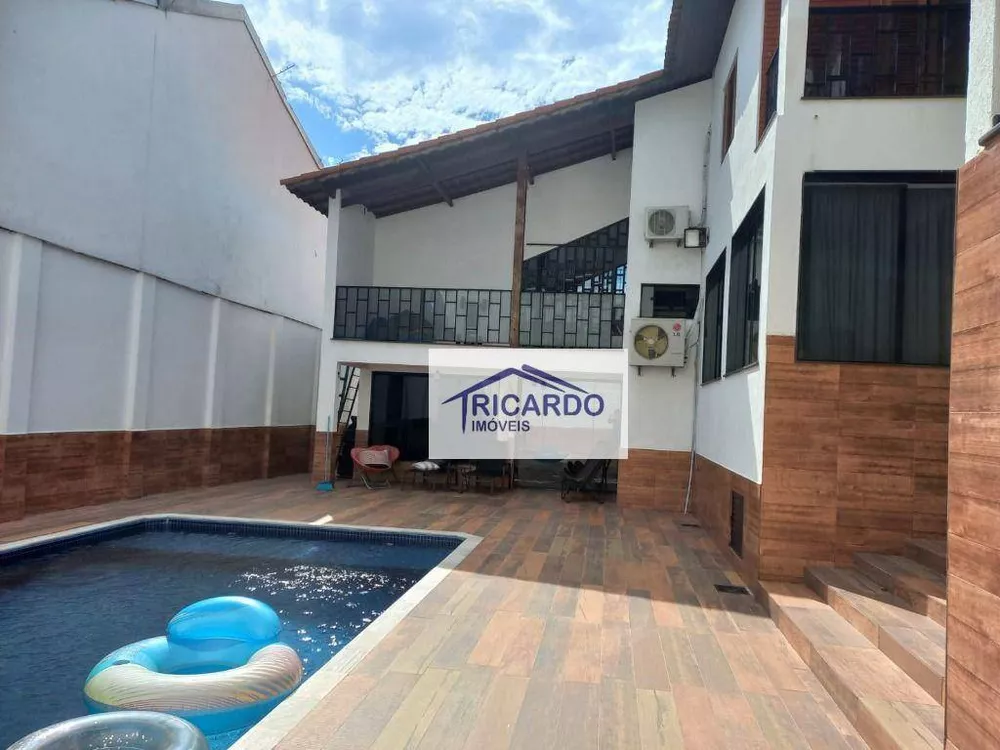Sobrado, 3 quartos, 452 m² - Foto 10