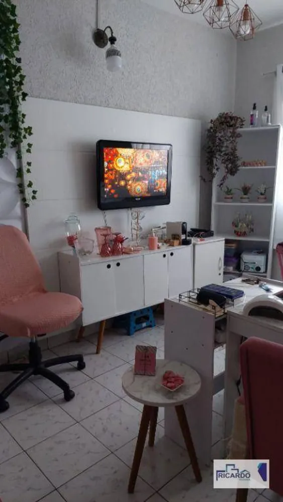 Casa, 2 quartos, 225 m² - Foto 1