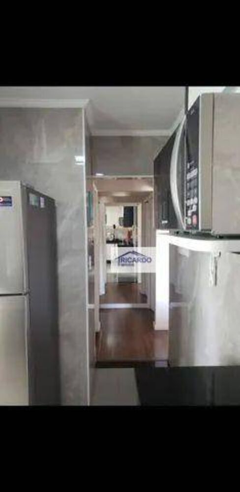 Apartamento à venda com 2 quartos, 47m² - Foto 2