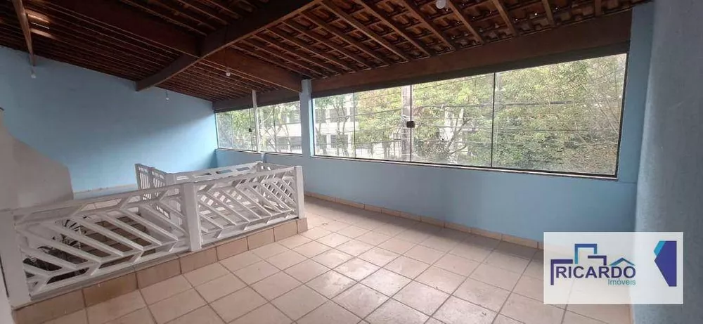 Casa, 3 quartos, 257 m² - Foto 1