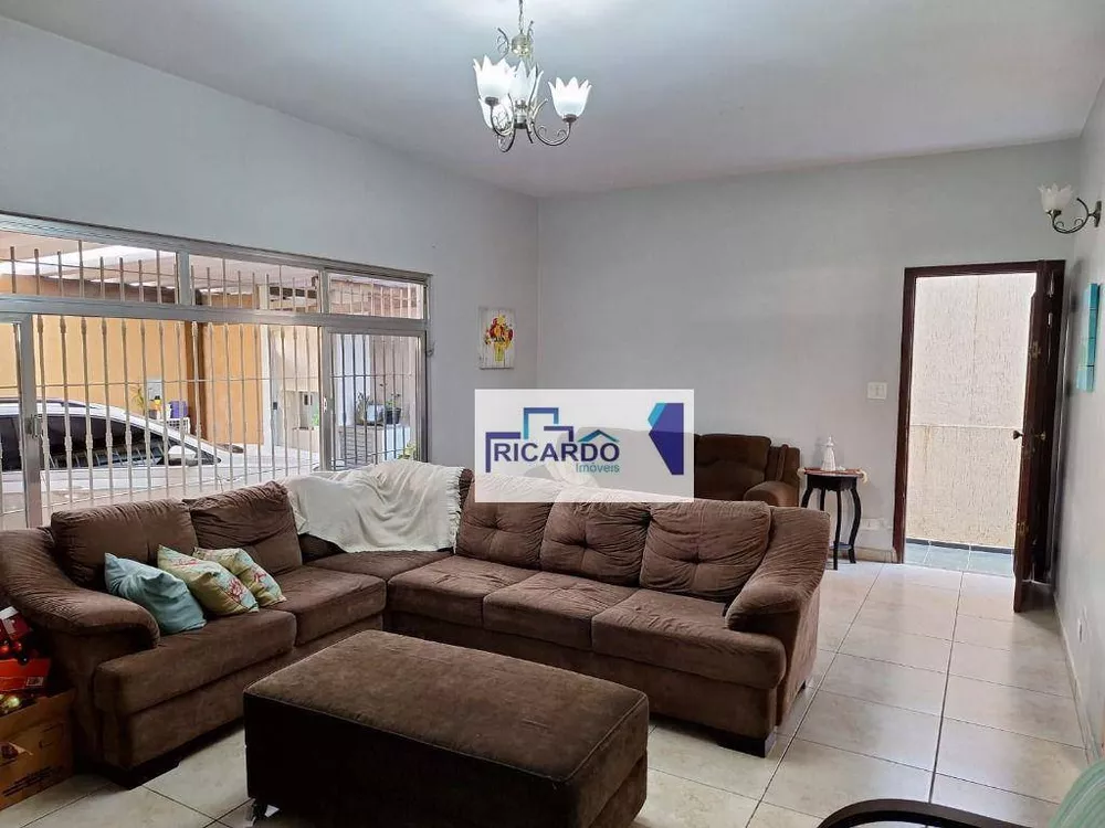 Casa à venda com 3 quartos, 300m² - Foto 2