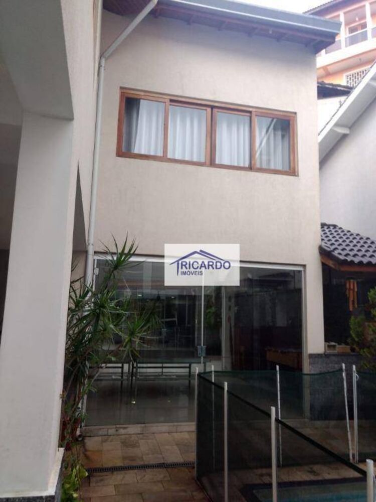 Sobrado, 3 quartos, 350 m² - Foto 1