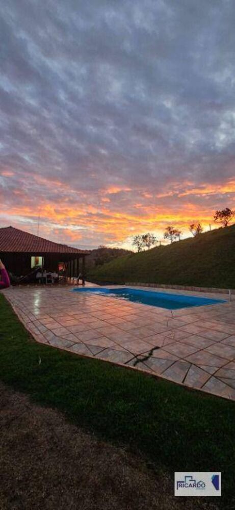 Sítio à venda com 2 quartos, 135000M2 - Foto 2