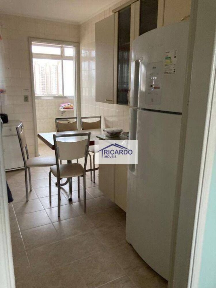 Apartamento para alugar com 2 quartos, 70m² - Foto 2