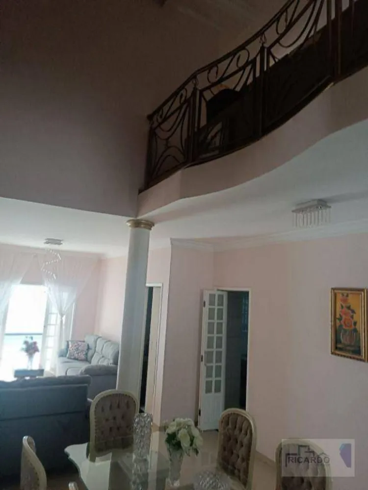 Sobrado, 5 quartos, 306 m² - Foto 2