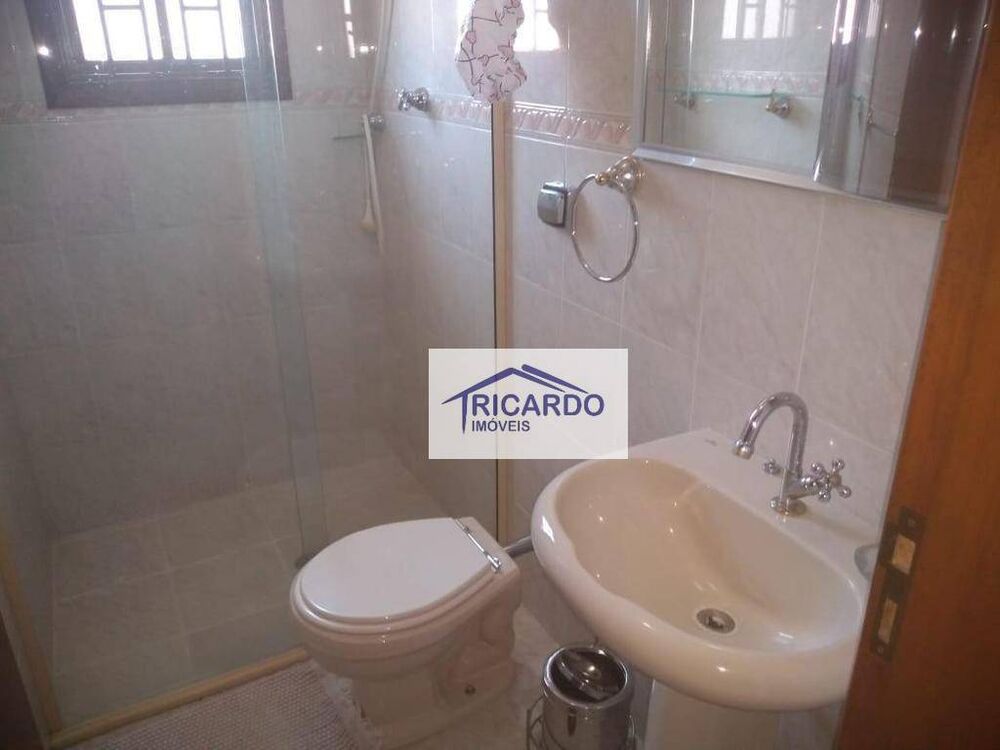 Sobrado, 3 quartos, 220 m² - Foto 2