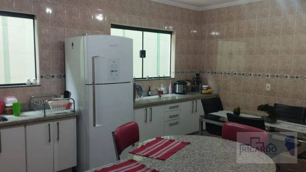 Sobrado, 3 quartos, 220 m² - Foto 12