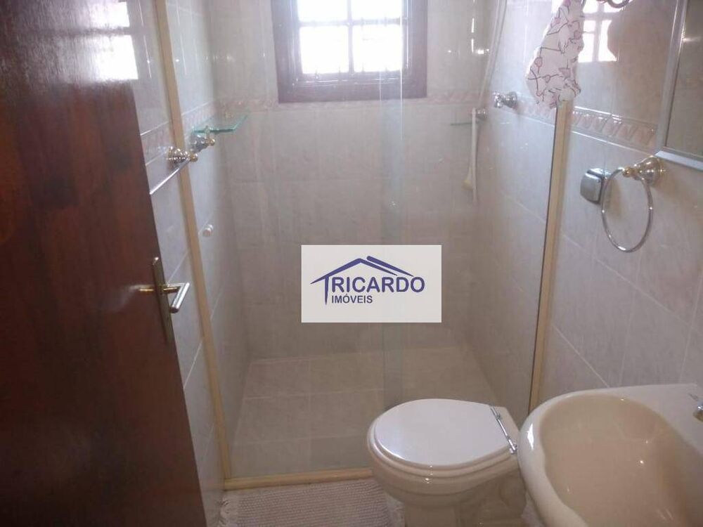 Sobrado, 3 quartos, 220 m² - Foto 3