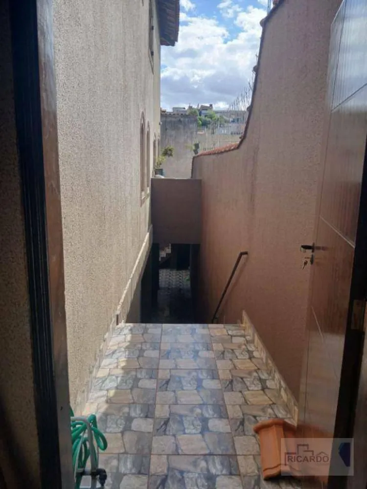 Sobrado, 3 quartos, 194 m² - Foto 3