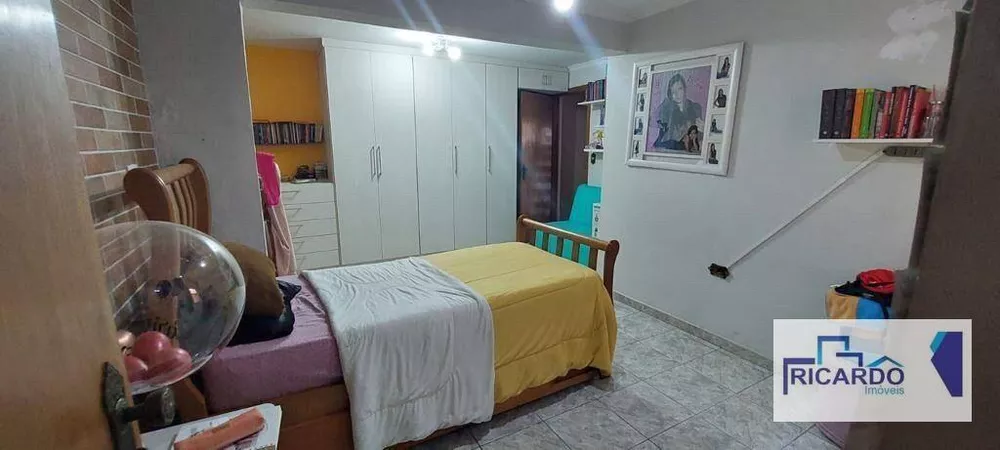 Casa à venda com 3 quartos, 200m² - Foto 7