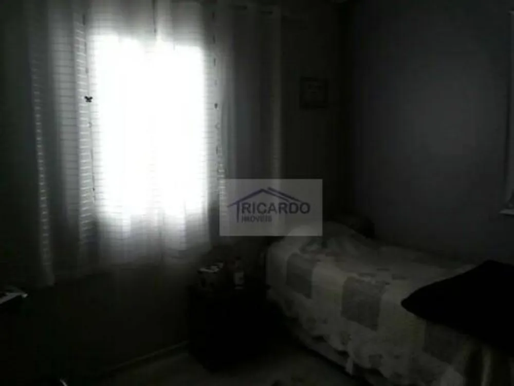 Casa, 3 quartos, 250 m² - Foto 11
