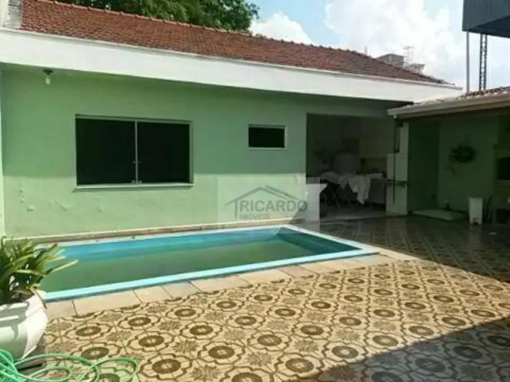 Casa, 3 quartos, 250 m² - Foto 13