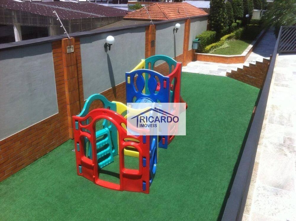 Apartamento à venda com 4 quartos, 190m² - Foto 4