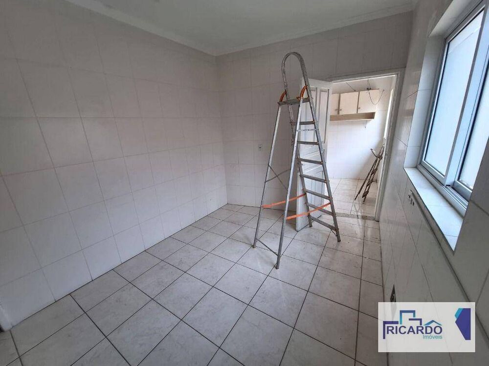 Apartamento para alugar com 2 quartos, 90m² - Foto 6