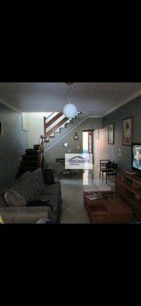 Sobrado à venda com 3 quartos, 209m² - Foto 2