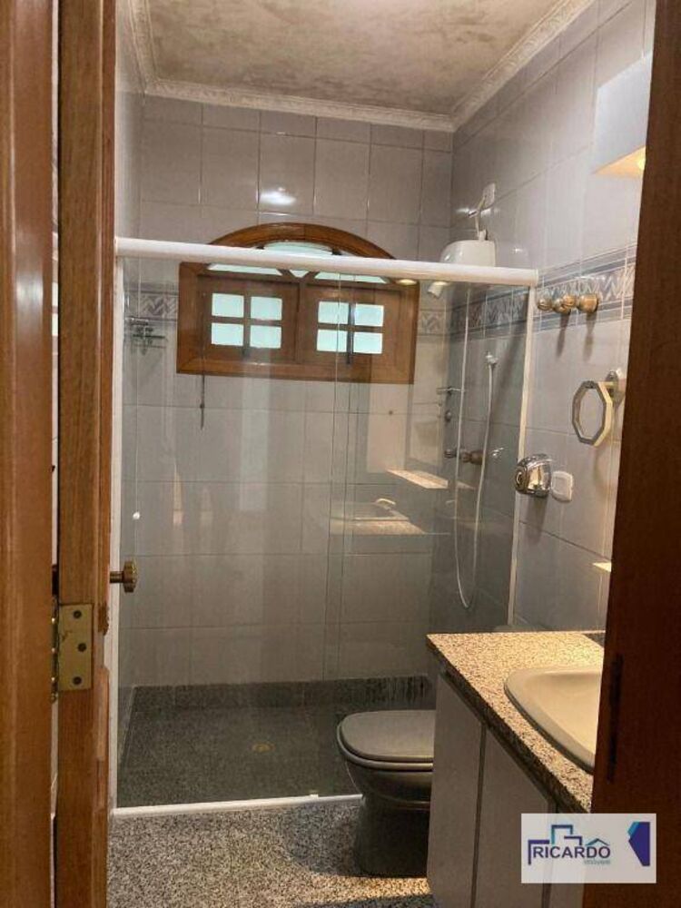 Casa à venda e aluguel com 3 quartos, 298m² - Foto 10