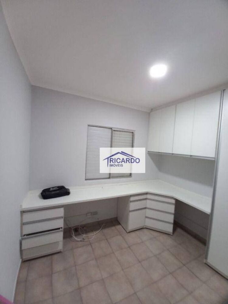 Apartamento à venda com 3 quartos, 68m² - Foto 9