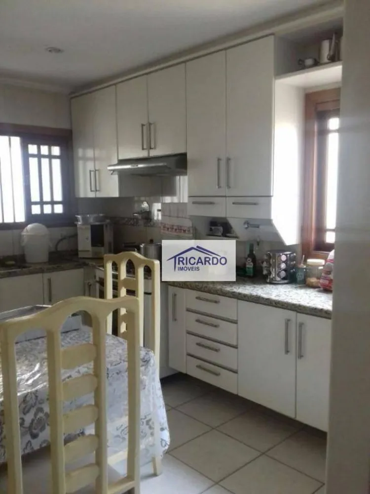 Sobrado, 3 quartos, 230 m² - Foto 2