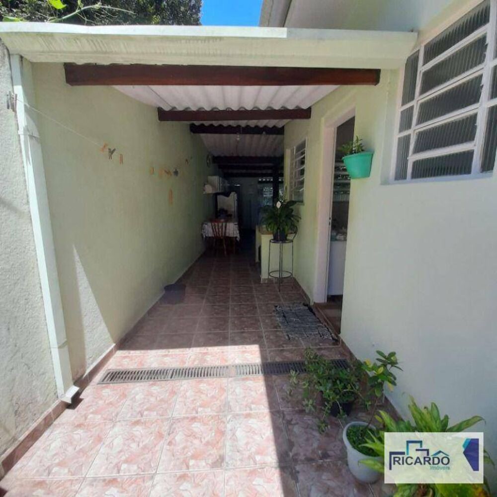 Casa, 3 quartos, 169 m² - Foto 4