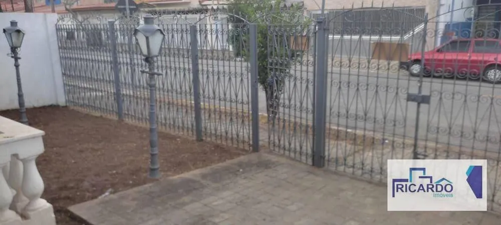 Casa, 4 quartos, 174 m² - Foto 2