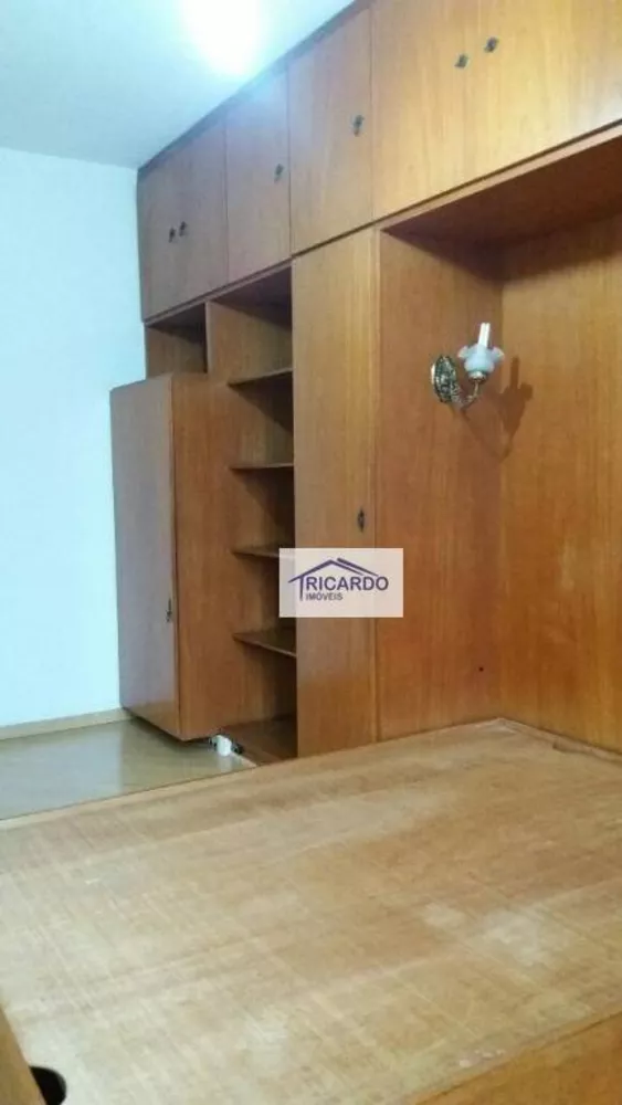 Apartamento à venda com 1 quarto, 40m² - Foto 6