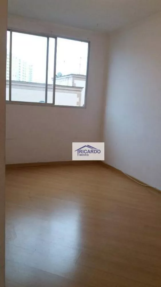 Apartamento à venda com 1 quarto, 40m² - Foto 2