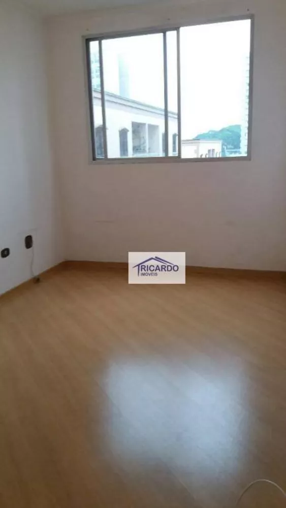 Apartamento à venda com 1 quarto, 40m² - Foto 1