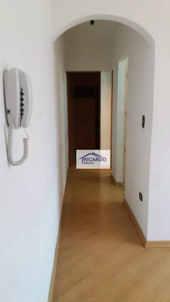 Apartamento à venda com 1 quarto, 40m² - Foto 4