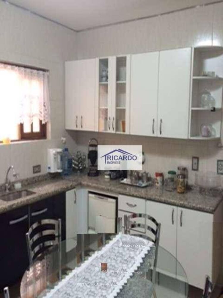 Sobrado à venda com 3 quartos, 160m² - Foto 3