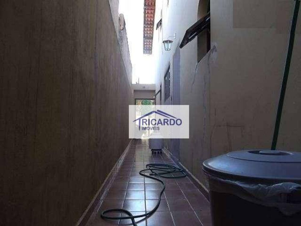 Sobrado à venda com 3 quartos, 160m² - Foto 8