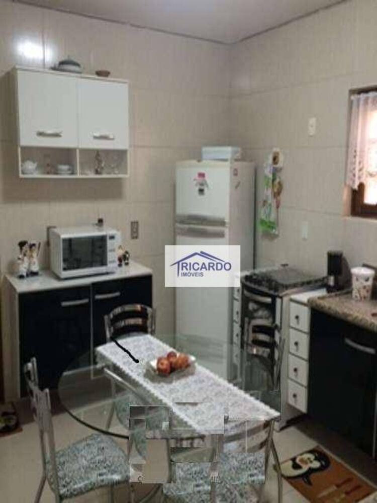 Sobrado à venda com 3 quartos, 160m² - Foto 2