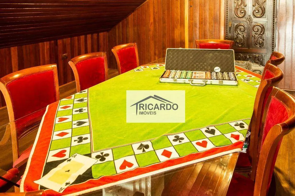Sobrado, 4 quartos, 250 m² - Foto 1
