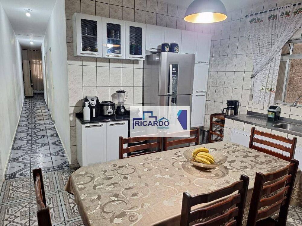 Sobrado, 3 quartos, 229 m² - Foto 2