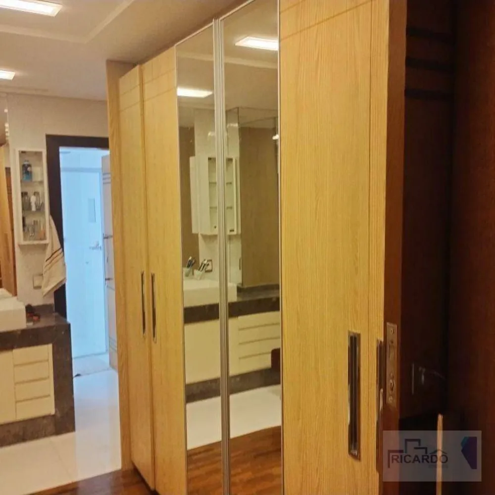 Apartamento, 3 quartos, 193 m² - Foto 2