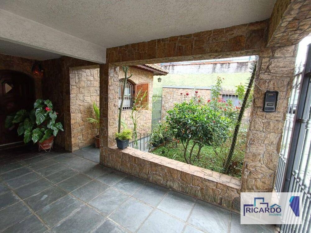 Casa, 4 quartos, 150 m² - Foto 1