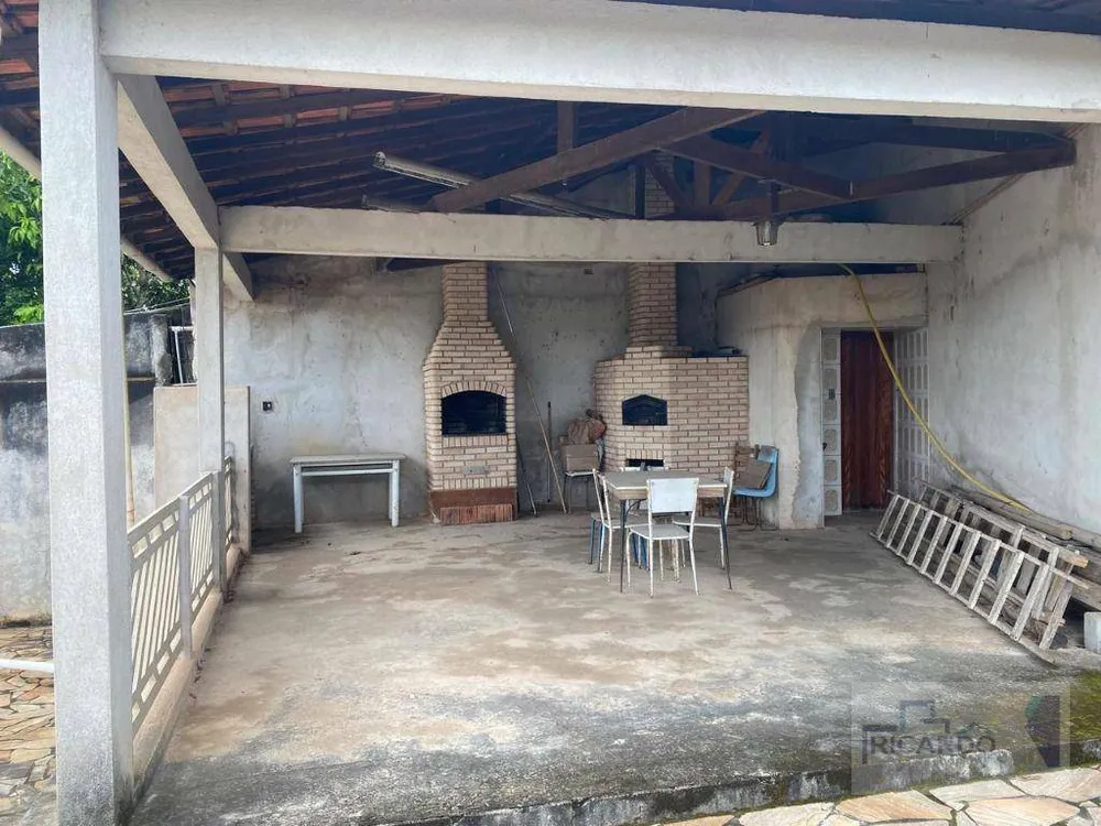 Chácara, 2 quartos, 2120 m² - Foto 2