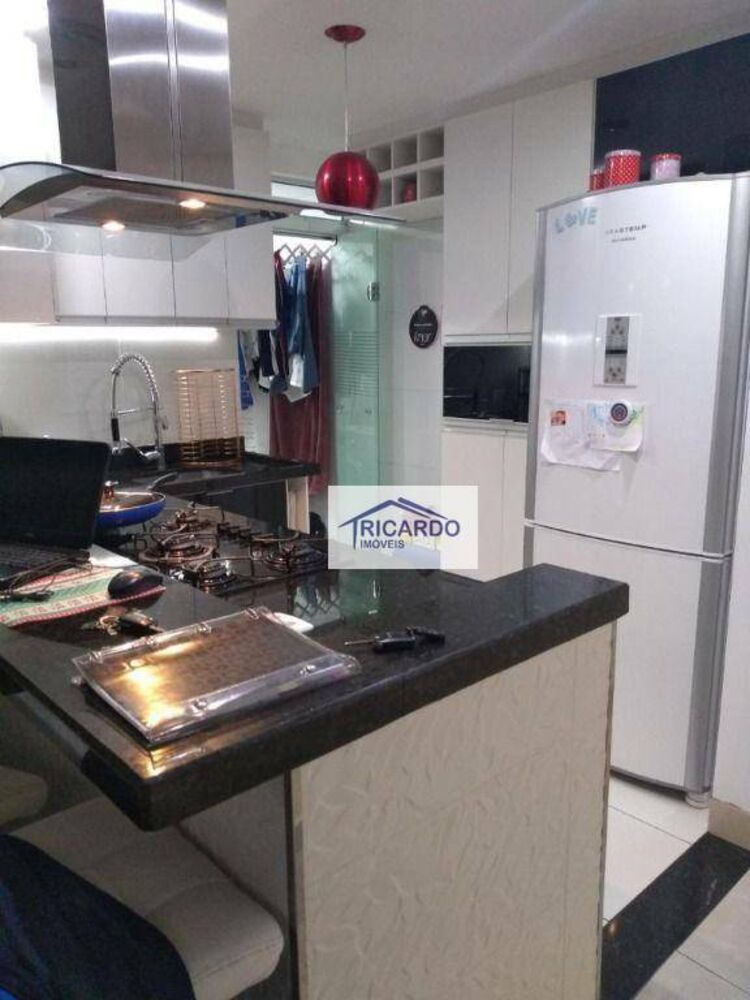 Apartamento à venda e aluguel com 3 quartos, 70m² - Foto 3